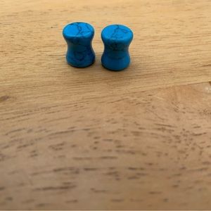 Turquoise 0g (8mm) saddle plugs